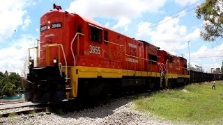 preview picture of video 'Ferrocarril Coahuila-DURANGO 3955 3958 Directo Norte dupla U23B'