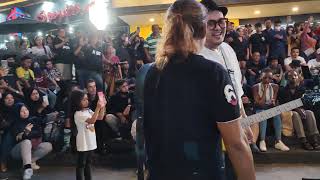 Download lagu Charlie Setia Band & TonePanic band At Bukit Bintang mp3