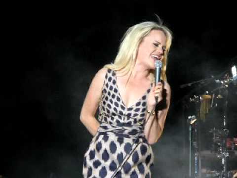 Duffy - Mercy - Live in Lisbon (18/07/09) 2nd part