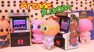 Toys for Kids Distroller Toddlers Do ROBLOX Roleplay & Babies Have Family Fun Playtime in Arcades