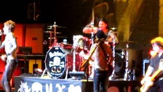 &quot;Out of Line&quot; by Buckcherry