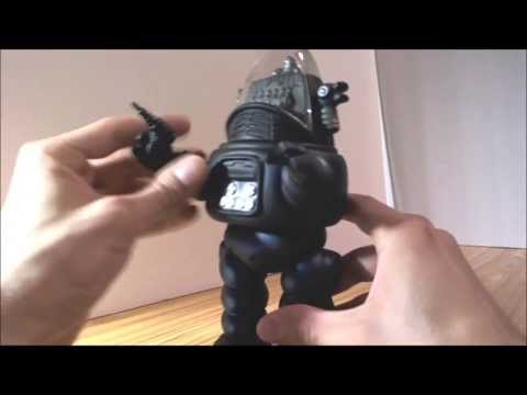 ROBBY THE ROBOT VINYL FIGURE