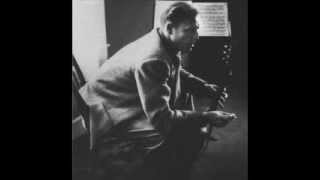 Richard Dyer-Bennet sings "Hullabaloo Belay"