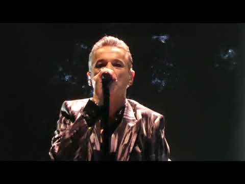 dM: Wagging Tongued - Live on MERKUR SPIEL ARENA DÜSSELDORF - EUROPEAN TOUR 04/06/2023
