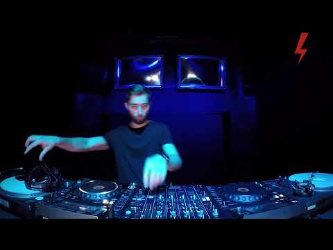 The Blue Oyster: Yanovsky / 04.11 / 20 - 21