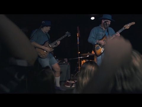 Bleu Jeans Bleu - Pantalon de yoga - (Clip Officiel)