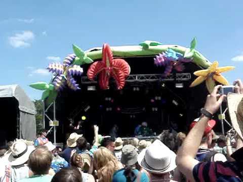 Ruth Flowers aka Mamy Rock at Glastonbury 2010.