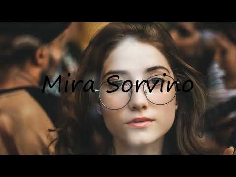 How to pronounce Mira Sorvino in English?