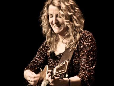 Claire Lynch - Your Presence Is My Favorit