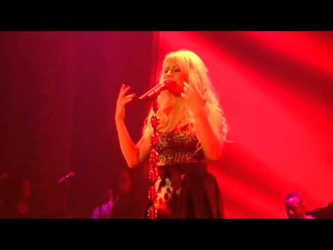 Christina Aguilera - At Last @ CLSA 2011.mp4