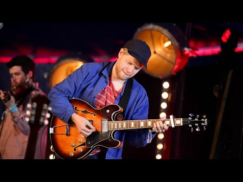 Dancing Years - Neon Lights (Glastonbury 2016)