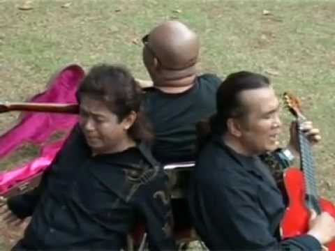 Jujung Goar Hi - Amigos