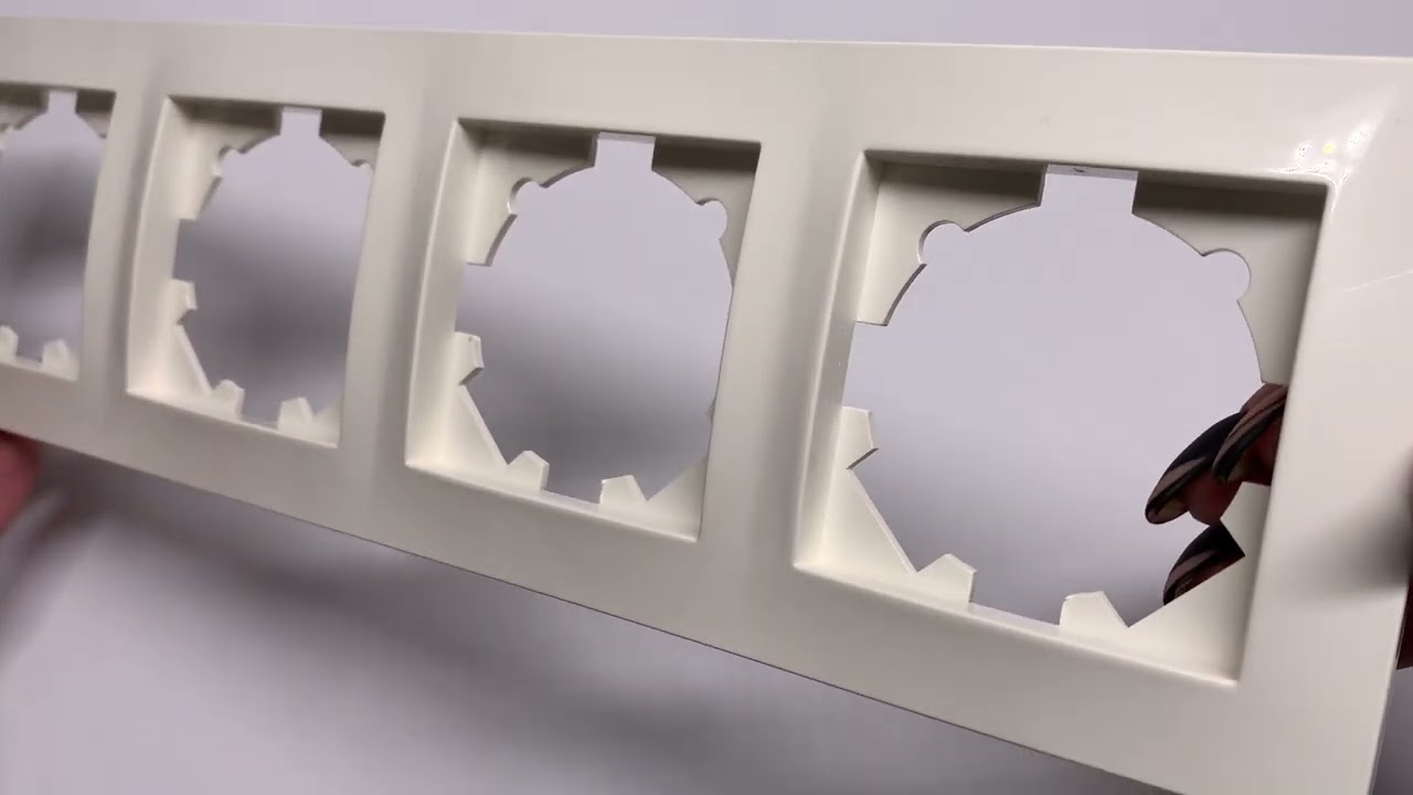 Рамка четвірна ELBI VEGA білий (510-010200-228)