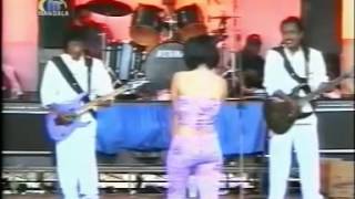 Download lagu Inul Daratista - Mengapa - OM AVITA kendang Cak Met mp3 Download lagu Inul Daratista - Mengapa - OM AVITA kendang Cak Met mp3