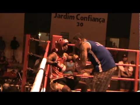 ROCKY VS FABIANO 2011  NOCAUT 2 ROUND BOXE