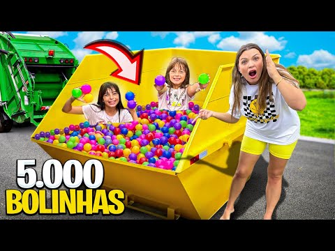 Colocamos 5000 bolinhas na nossa caçamba de lixo