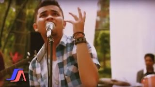 Download lagu Oxygen Band - Terlanjur Sayang mp3