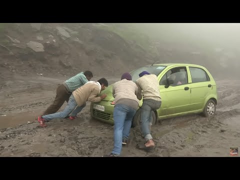 , title : 'Les routes de l'impossible - Ladakh : piège de boue sur le toit du monde'
