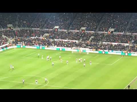 Joselu miss pen for Newcastle v Burnley