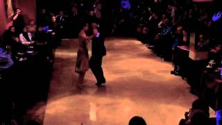 Lorena Ermocida y Fabian Peralta en Porteño y Bailarin. 1