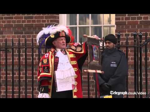 Town Crier announces birth of Royal baby girl