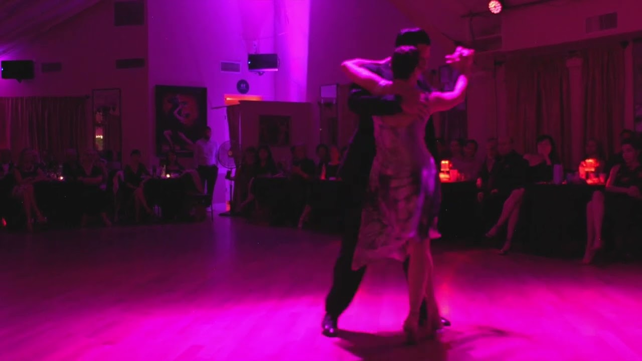 Carolina del Rivero and Ricardo Biggeri at Milonga Corazón 2/4