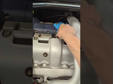 PCV System Test Using a Glove! #pcvtest #automotive #volvo #carmaintenance #glovetest #cars #diy