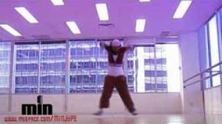 Min dancing to Shanice So Sexy