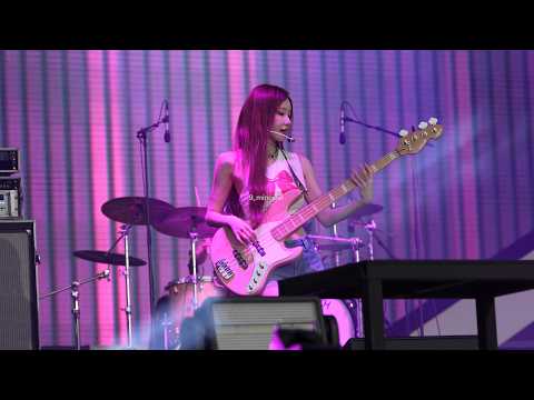 [4K]QWER Bad Habit 마젠타 직캠 @전주얼티밋뮤직페스티벌