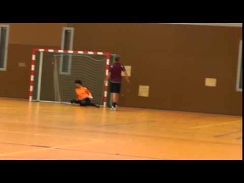15 jan 2016 Zwaluwen Utrecht '11 5 - HMS 2 com 4-5 Doelpunt Tim (0-1)
