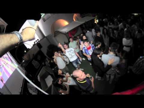 TANTA ROBA luna rossa 2 estate 2011