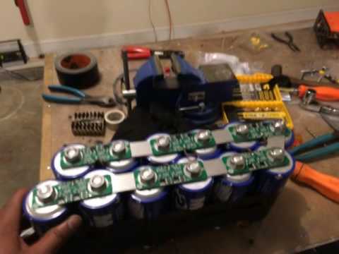 Maxwell 2.7v 3000F Ultra Capacitors for Off-Grid Battery Power Boosting