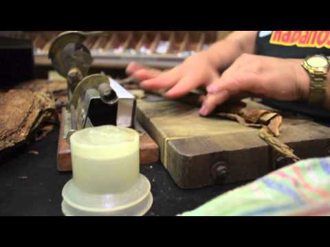 El arte de torcer un Habano