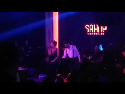 Demet Akalın - Aşk Laftan Anlamaz Ki & Çat Kapı (Sahne İstanbul) (08.10.2016)