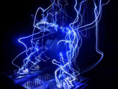 Damn R-Close My Eyes