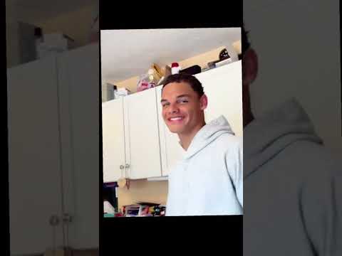 Captain Dayshawn 🏈