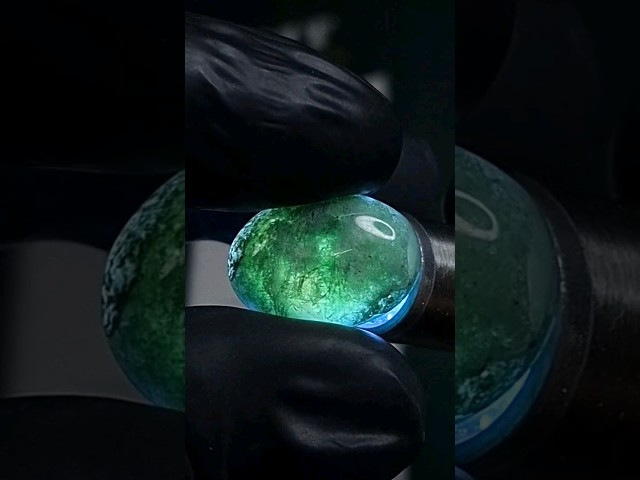 حجر عقيق طحلبي مشجر طبيعي بشهادة مختبر