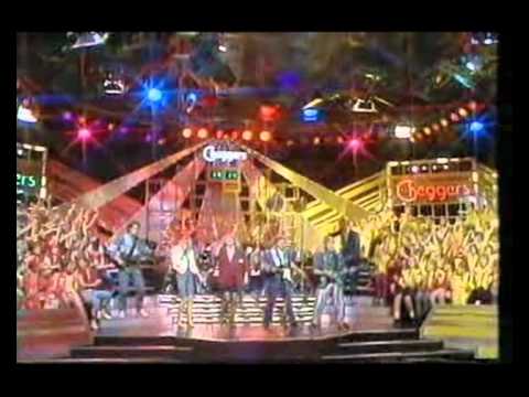 Bucks Fizz - Love the One You're With (ITV 1986)