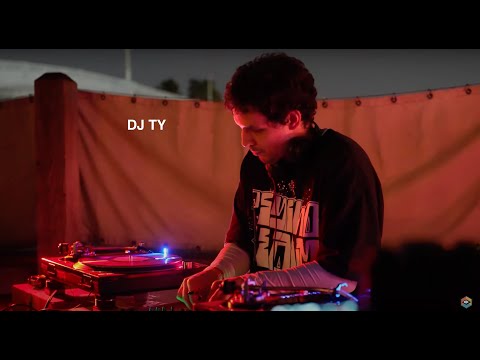 DJ TY @ Sunday Sessions LA / Apotheke , Los angeles , California / Live vinyl dj set