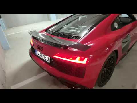Audi R8 V10 Performance stock exhaust