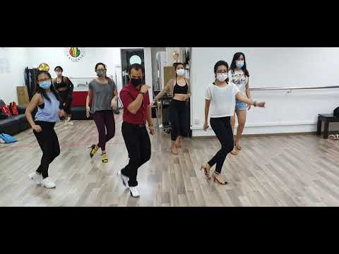 Caliente Dance Studio Singapore Modern Bachata solo shines demo to Kewin Cosmos - Como Los 90's