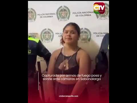 Sorprendente actitud de mujer capturada por tráfico de armas frente a la cámara
