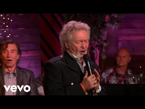 Gaither, The Gatlin Brothers - All The Gold In California (Live)