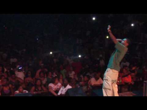 Waka Flocka @ 102Jamz Super Jam 2010 1