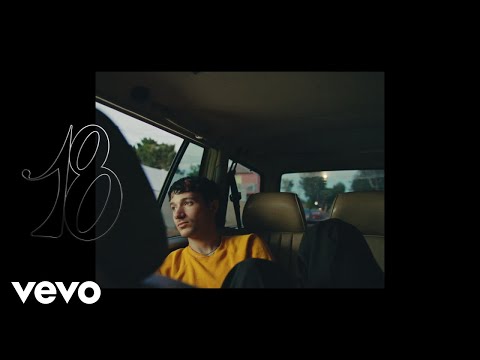 Jeremy Zucker - 18 (Official Lyric Video)