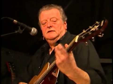 Mick Abrahams - Leaving Home Blues ( Live at Bishops Stortford Blues Club 24th November 2003)