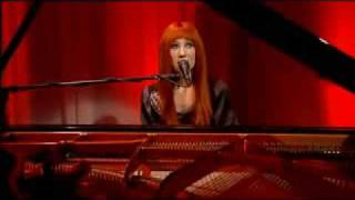 Tori Amos Velvet Revolution Live at Loose Women
