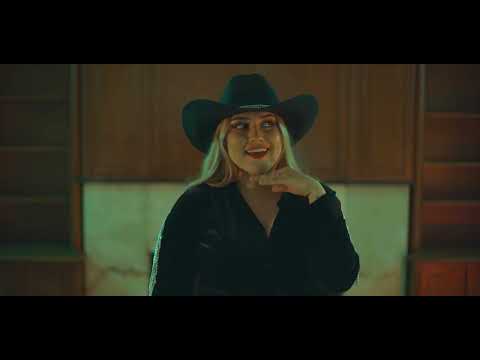 Brisa Carrillo - Amor Bonito y Un Mezcal