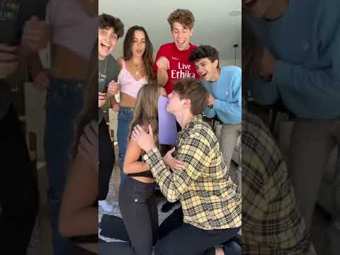 Try This Paper catching With Face Challenge With Your Friends - Best Games With Playing Friends