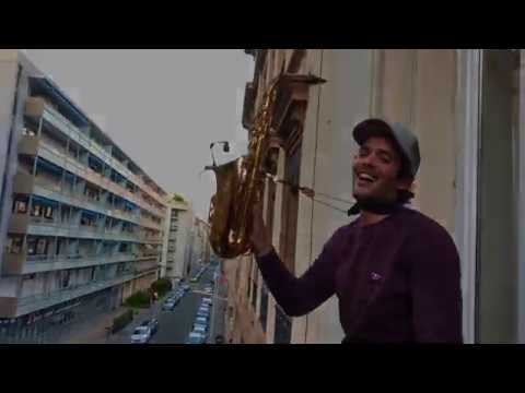 Corona- The Rhythm of the Night (Sandy Sax balcony live extract)